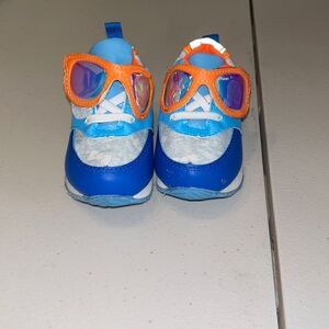 NWOT blippi  sneakers size 5 but fit like a 4